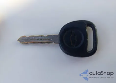 2005 Chevrolet Avalanche 1500 Z71 from USA, damaged, VIN 3GNEK12Z85G215119